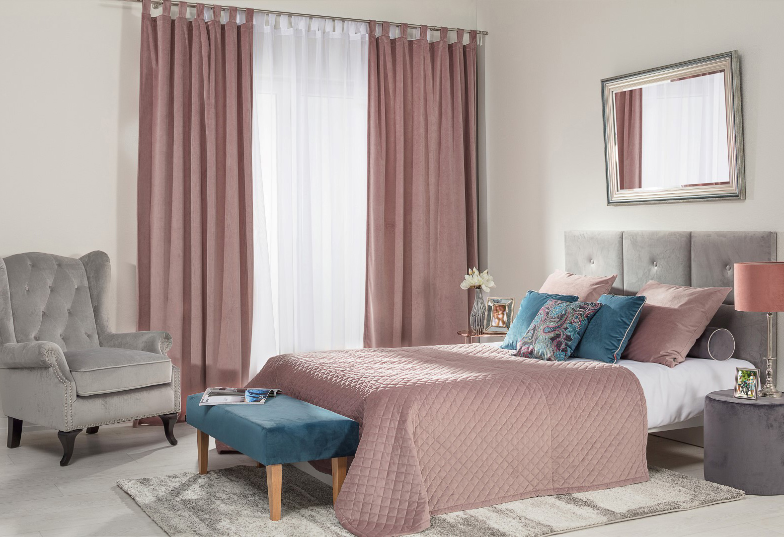 Bedroom Blush Velvet