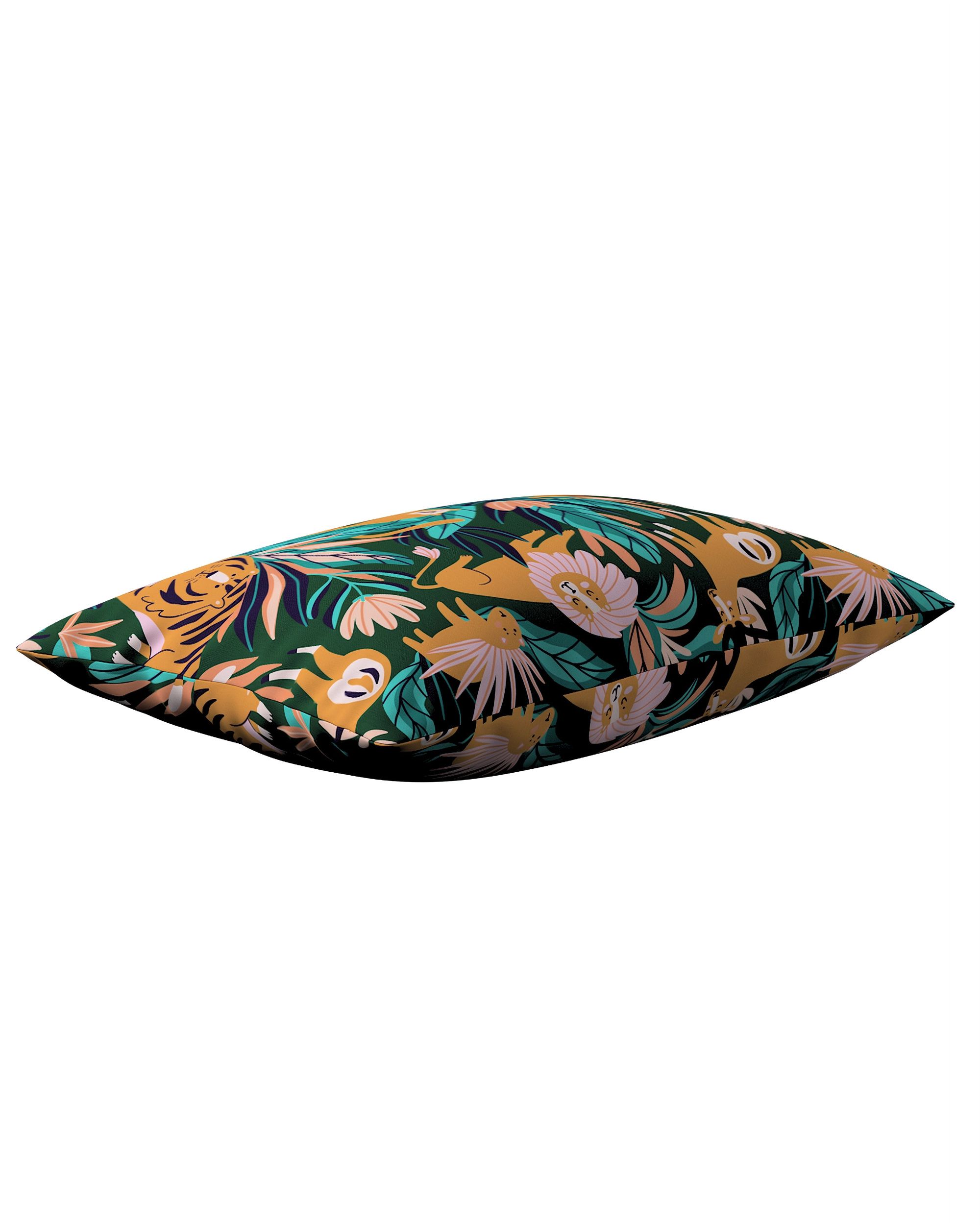 Kinga rectangular cushion cover colour orange fabric patterned (hover)
