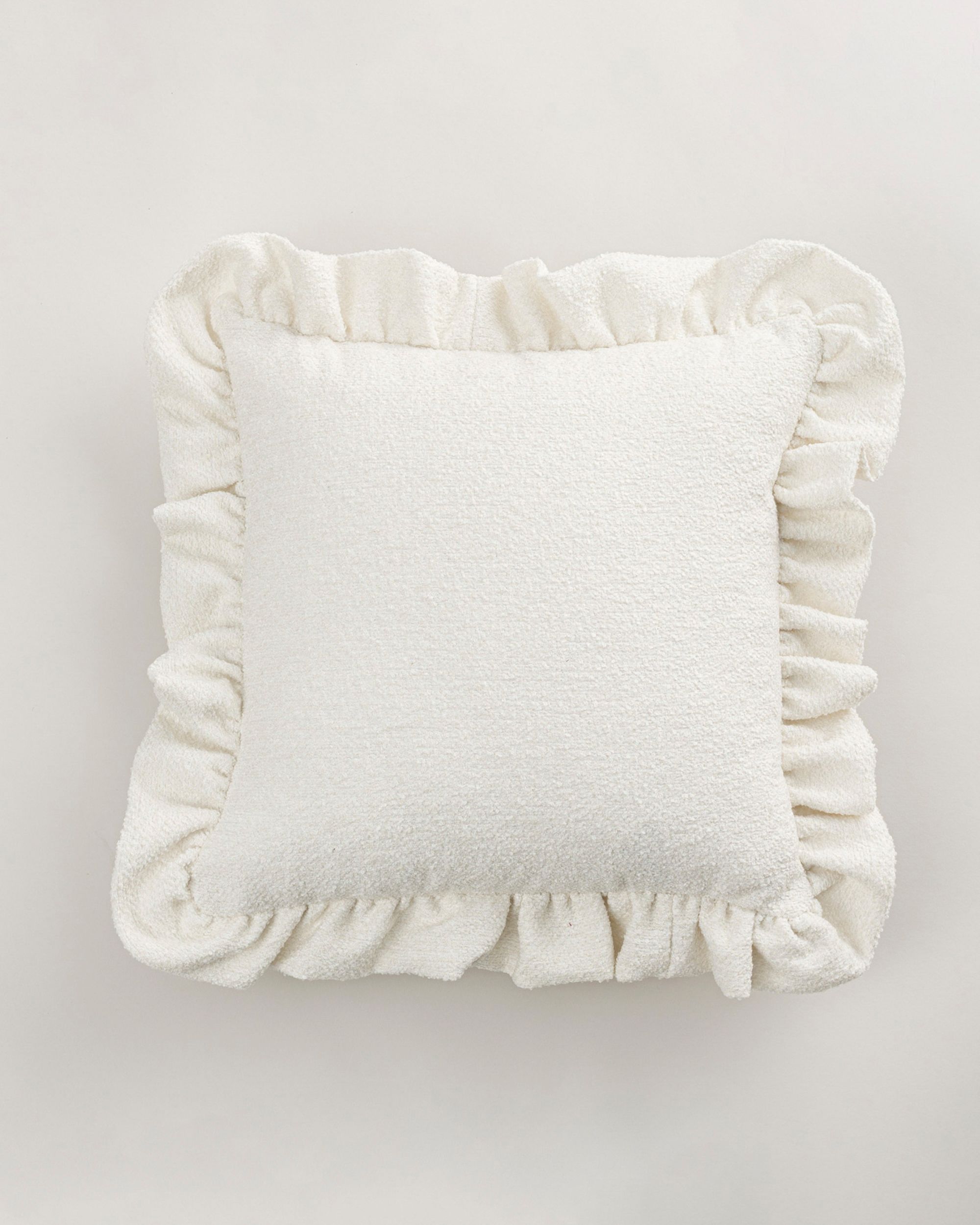 Paula pillowcase with frill colour white fabric structured