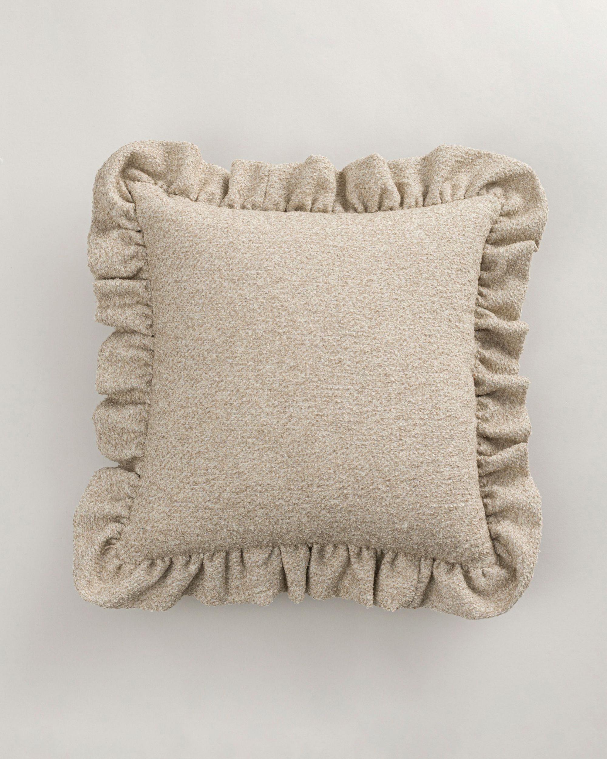 Paula pillowcase with frill colour beige fabric structured