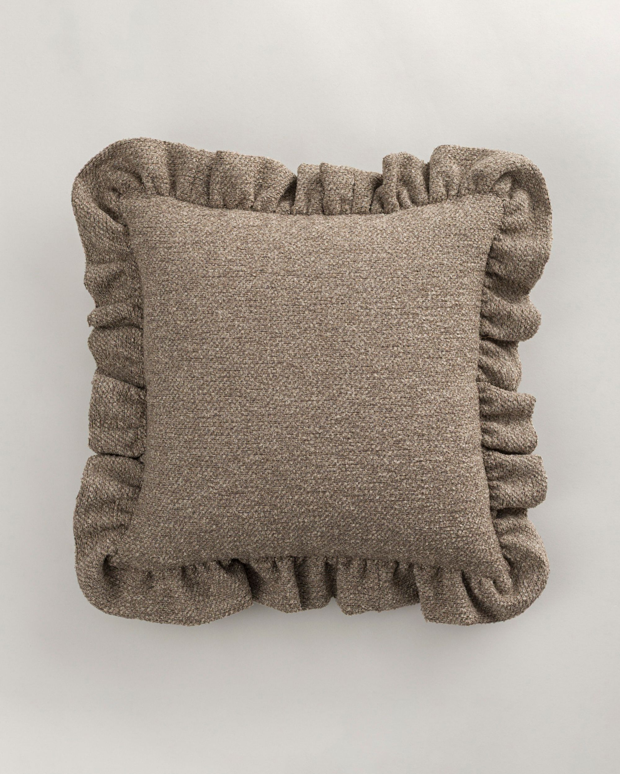 Paula pillowcase with frill colour beige fabric structured