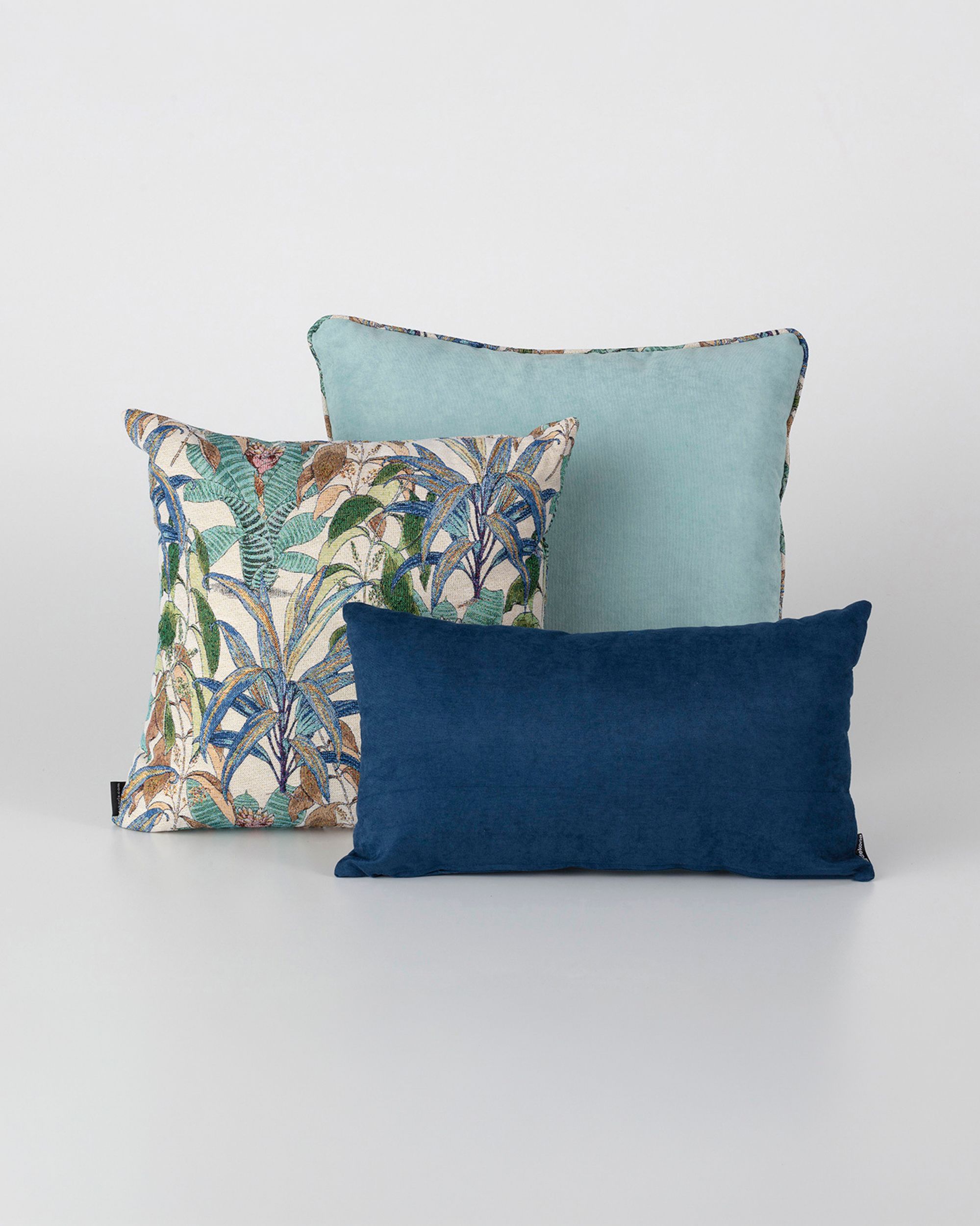 Cushions set of 3, Subtle Touch I