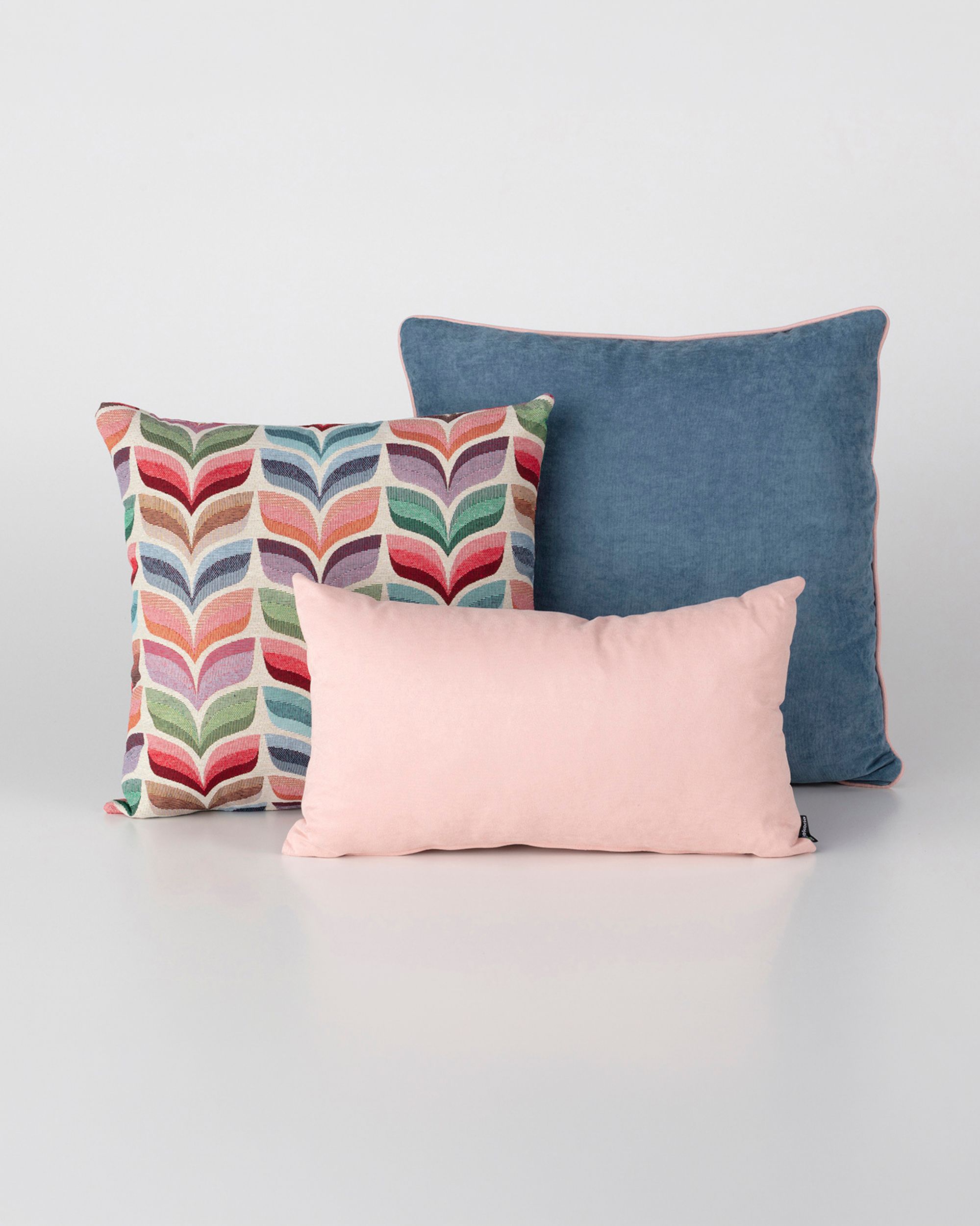 Cushions set of 3, Homely Folk multicolor I