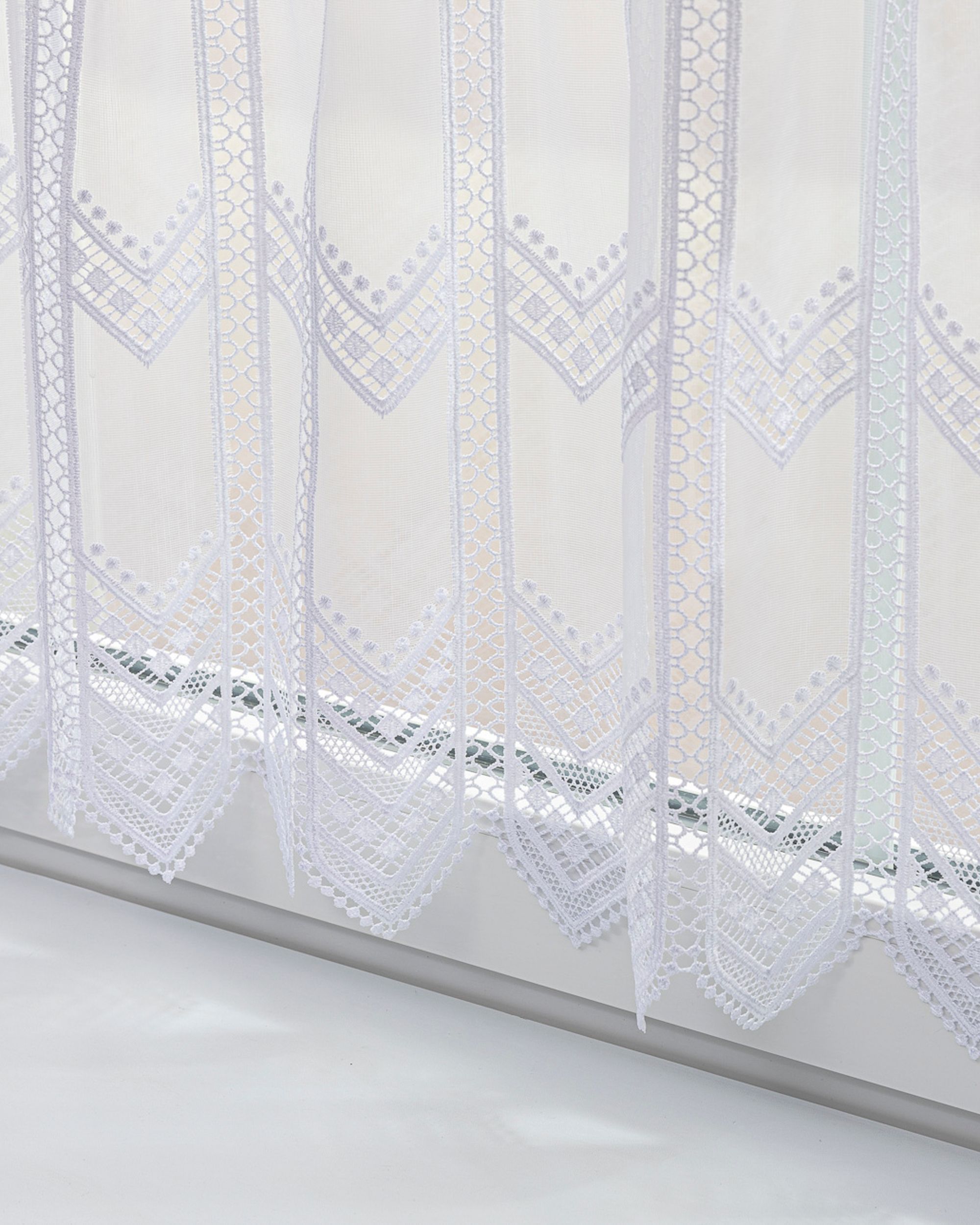 Valance with guipure Chevron height 60 cm by metre (hover)