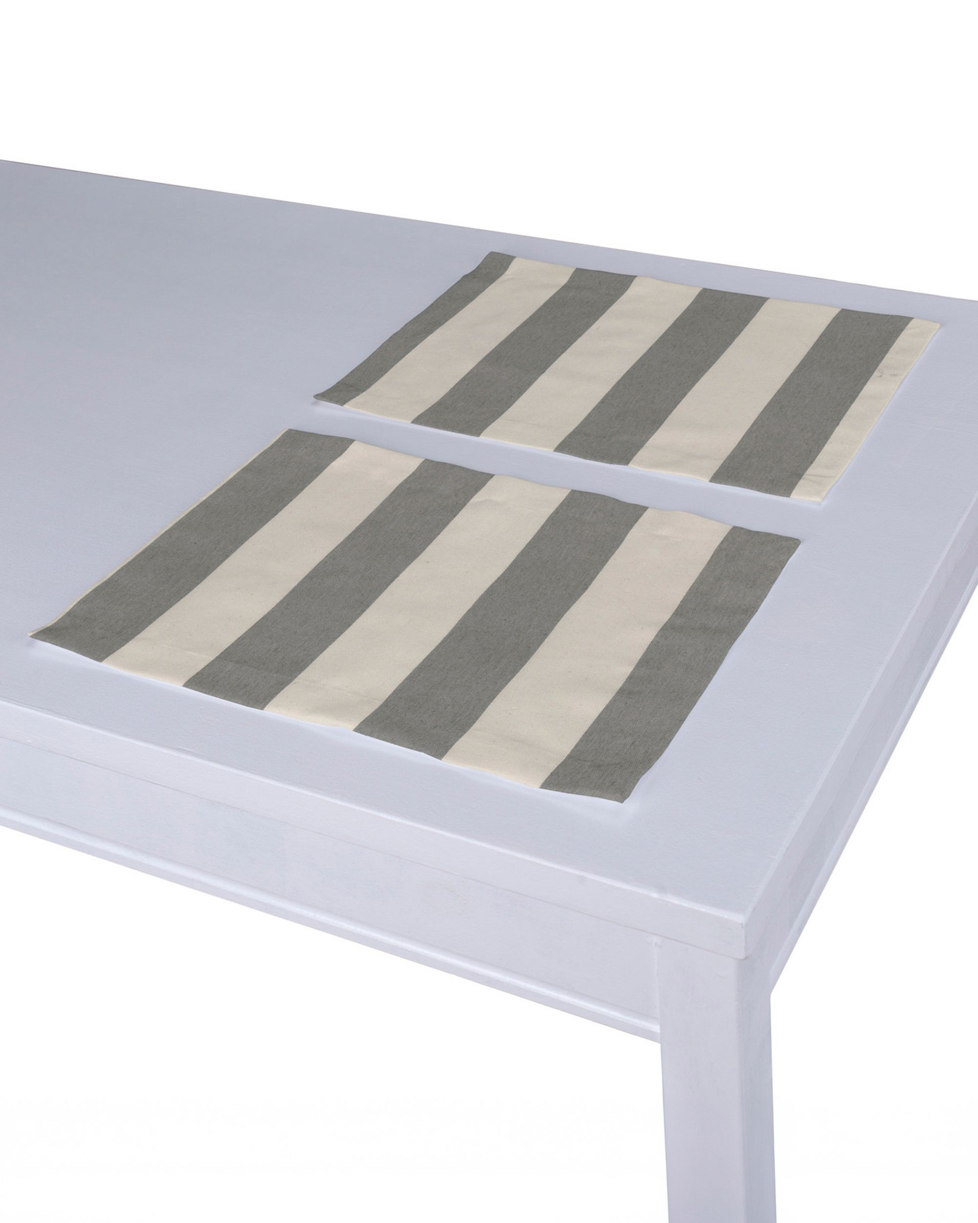 Placemat (set of 2) colour grey fabric patterned