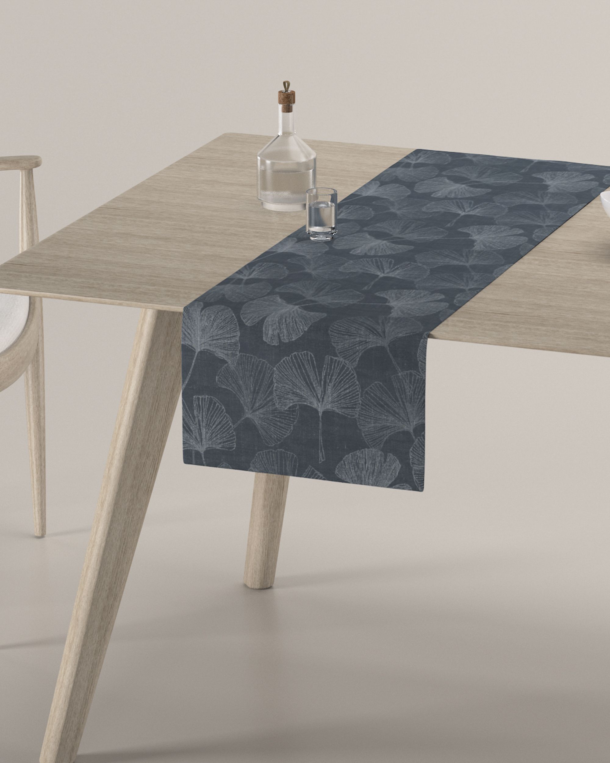 Table runner colour grey fabric gloss, patterned (hover)