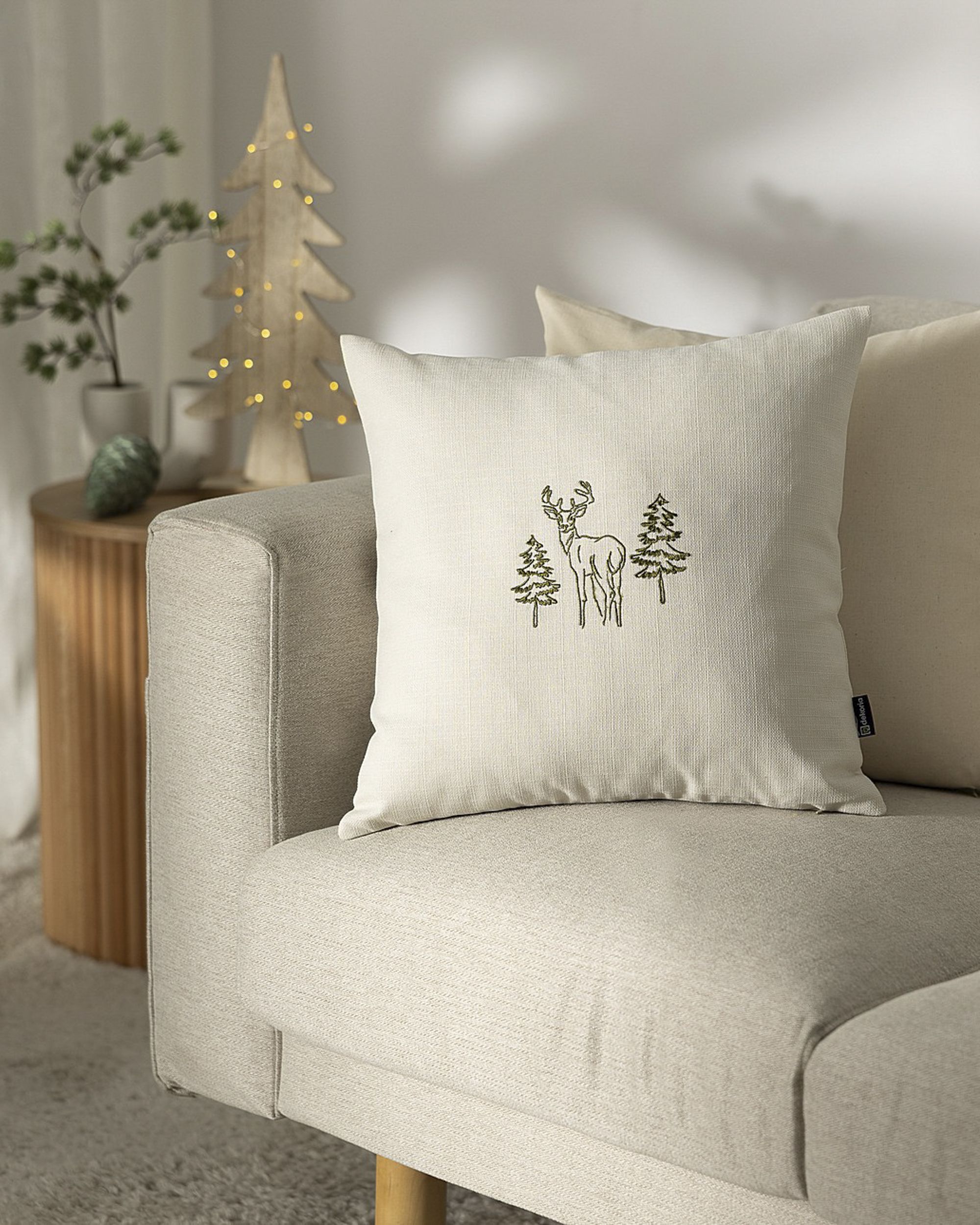 Cushion cover Forest Deer 43x43 cm (hover)