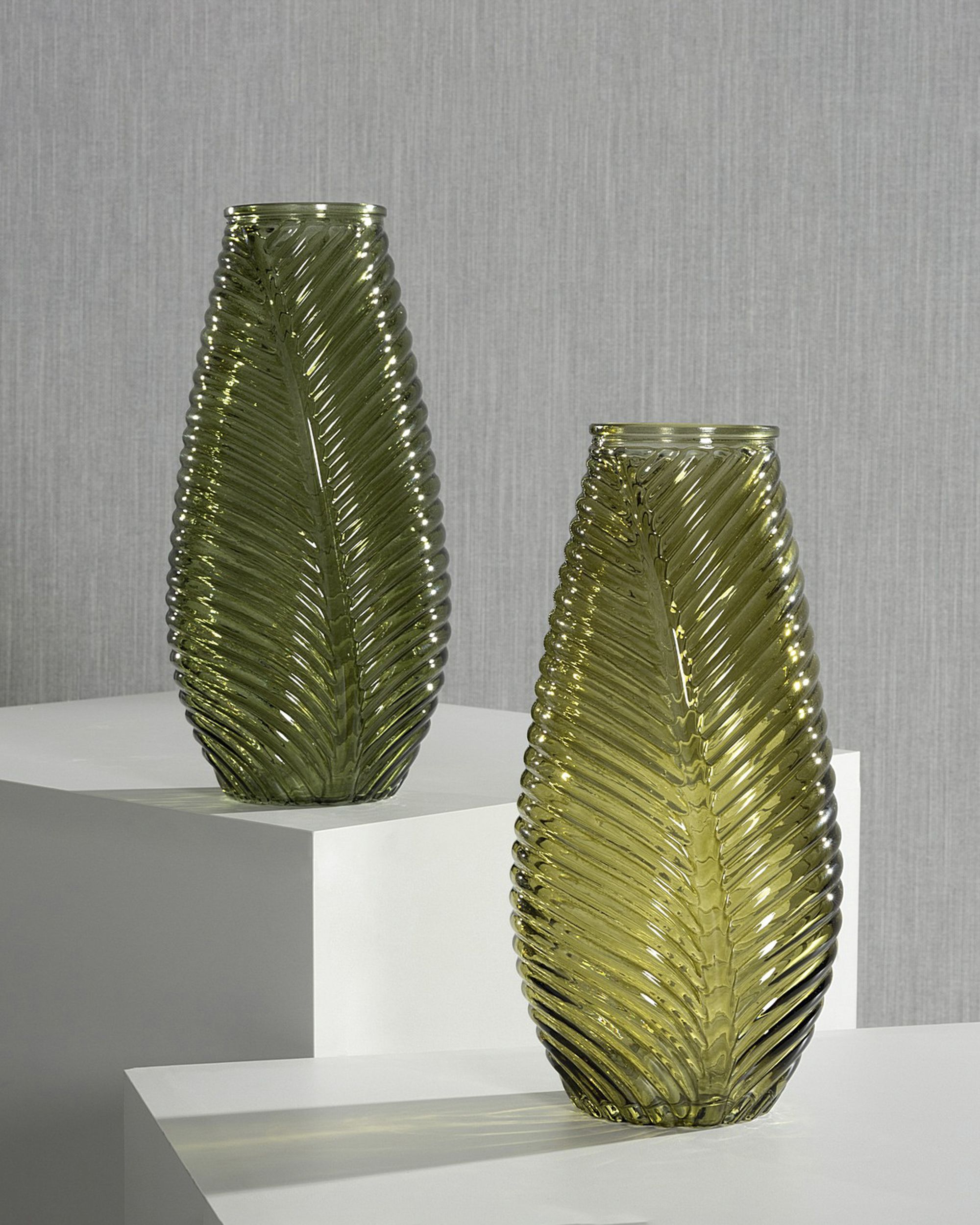 Vase Leaf IV 13x10x29 cm (hover)