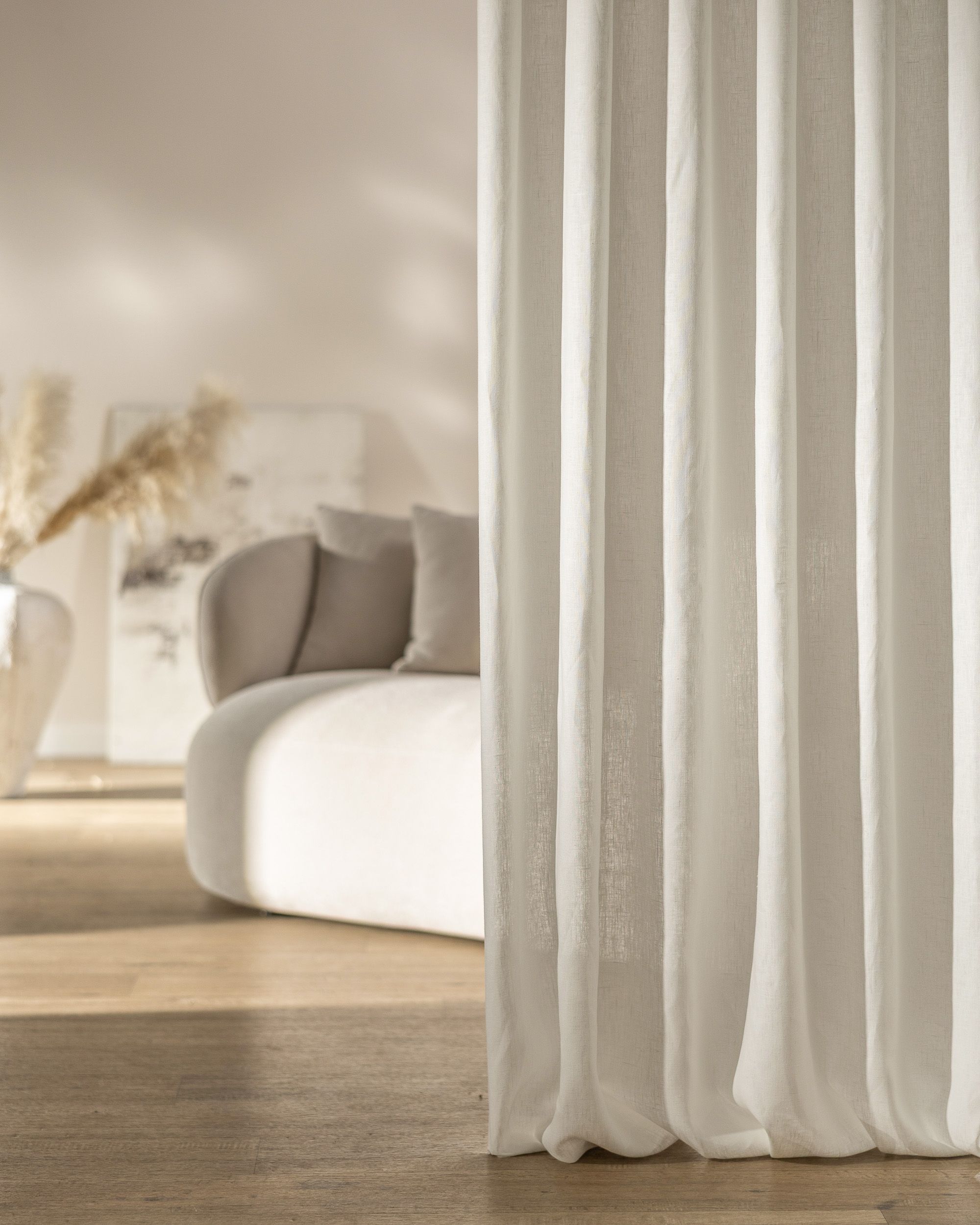 Double pinch pleat curtain colour white fabric semi-sheer, structured, linen (hover)