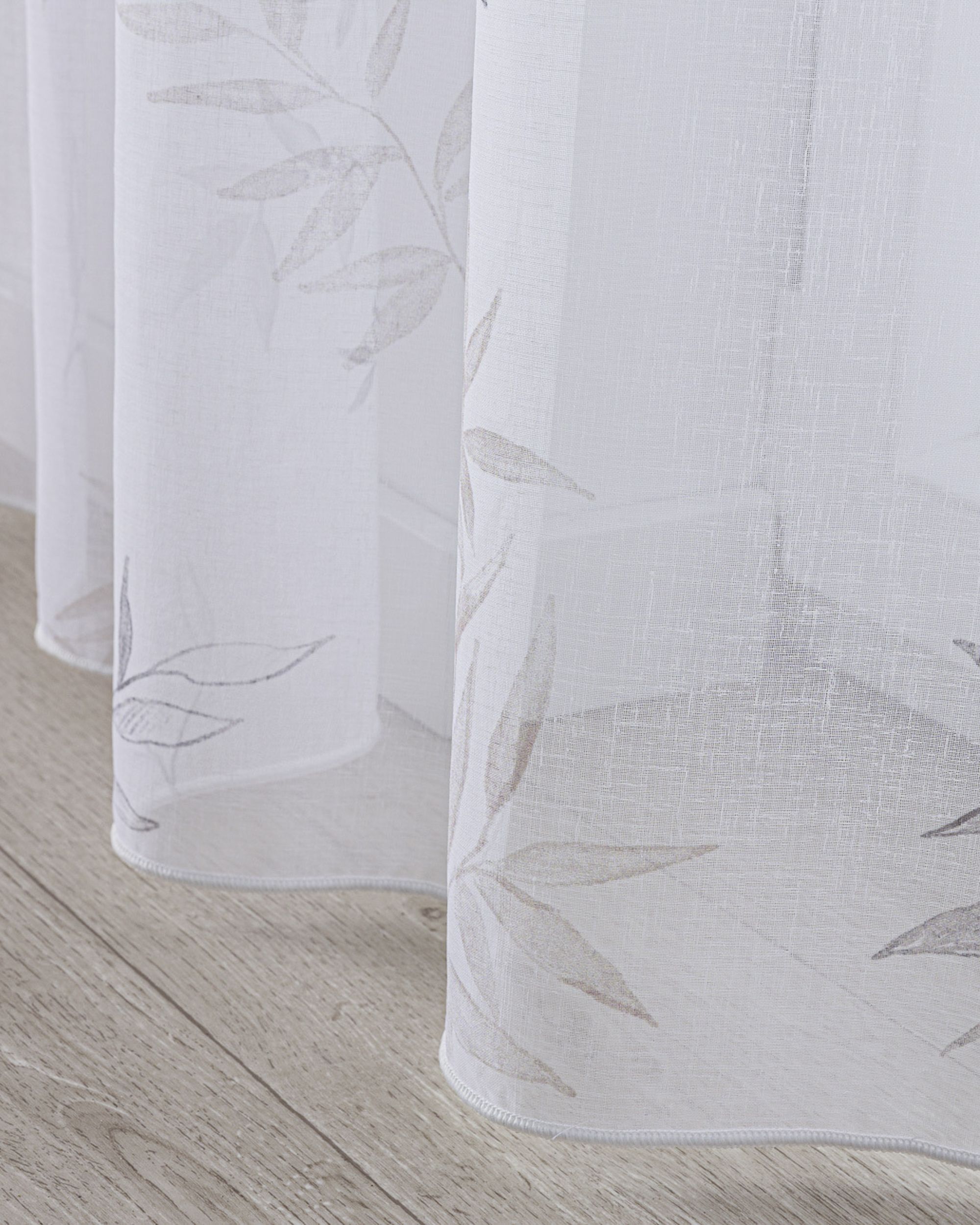 Net curtain with single pinch pleat colour white fabric semi-sheer, patterned (hover)