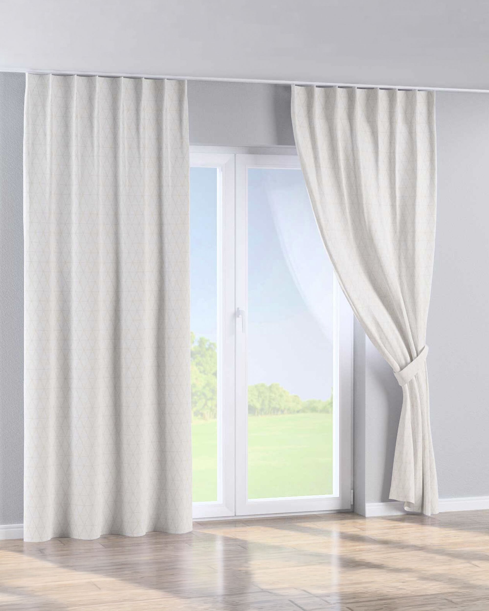 Single pinch pleat curtain colour cream fabric patterned (hover)
