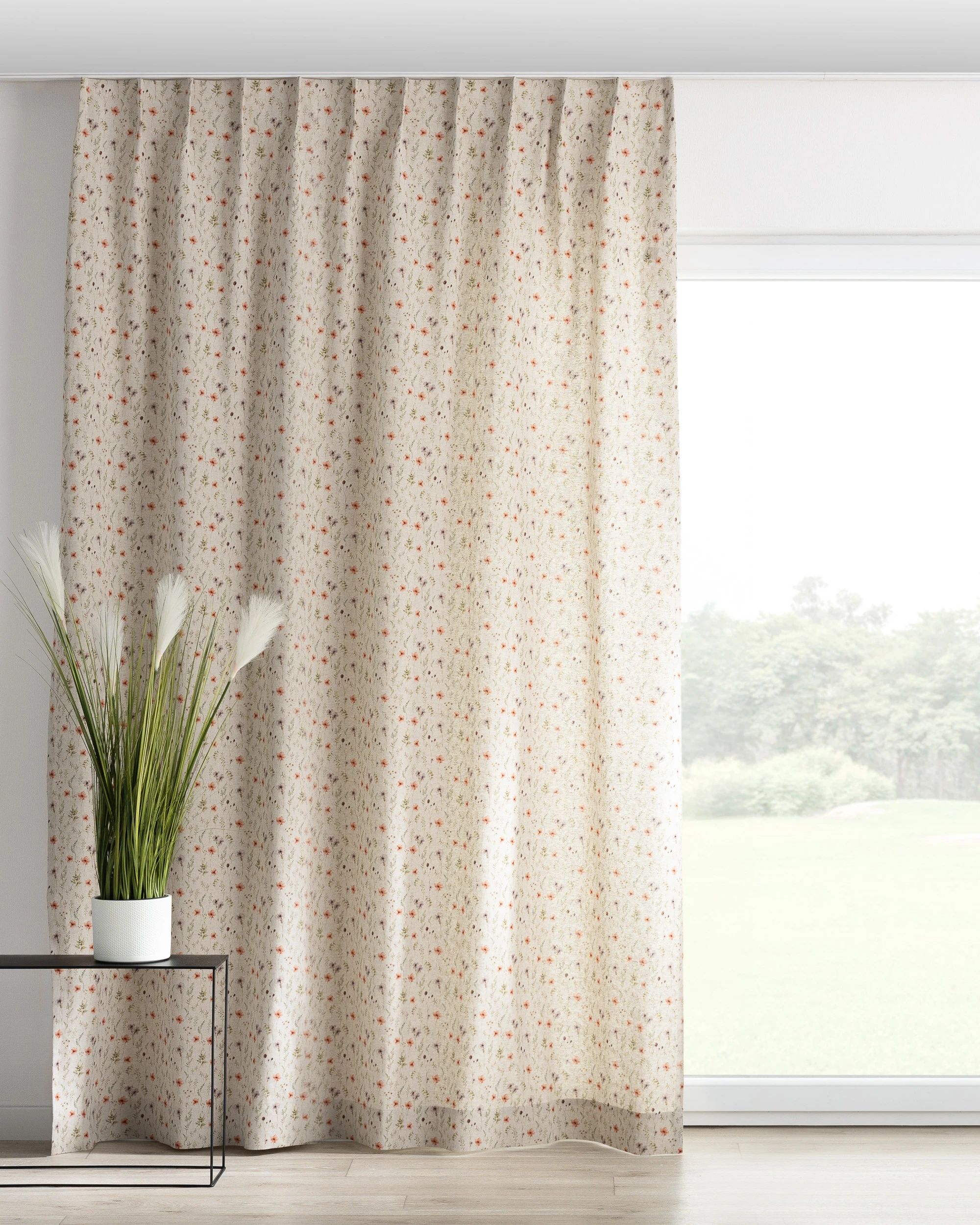 Single pinch pleat curtain colour multicolour fabric structured, patterned