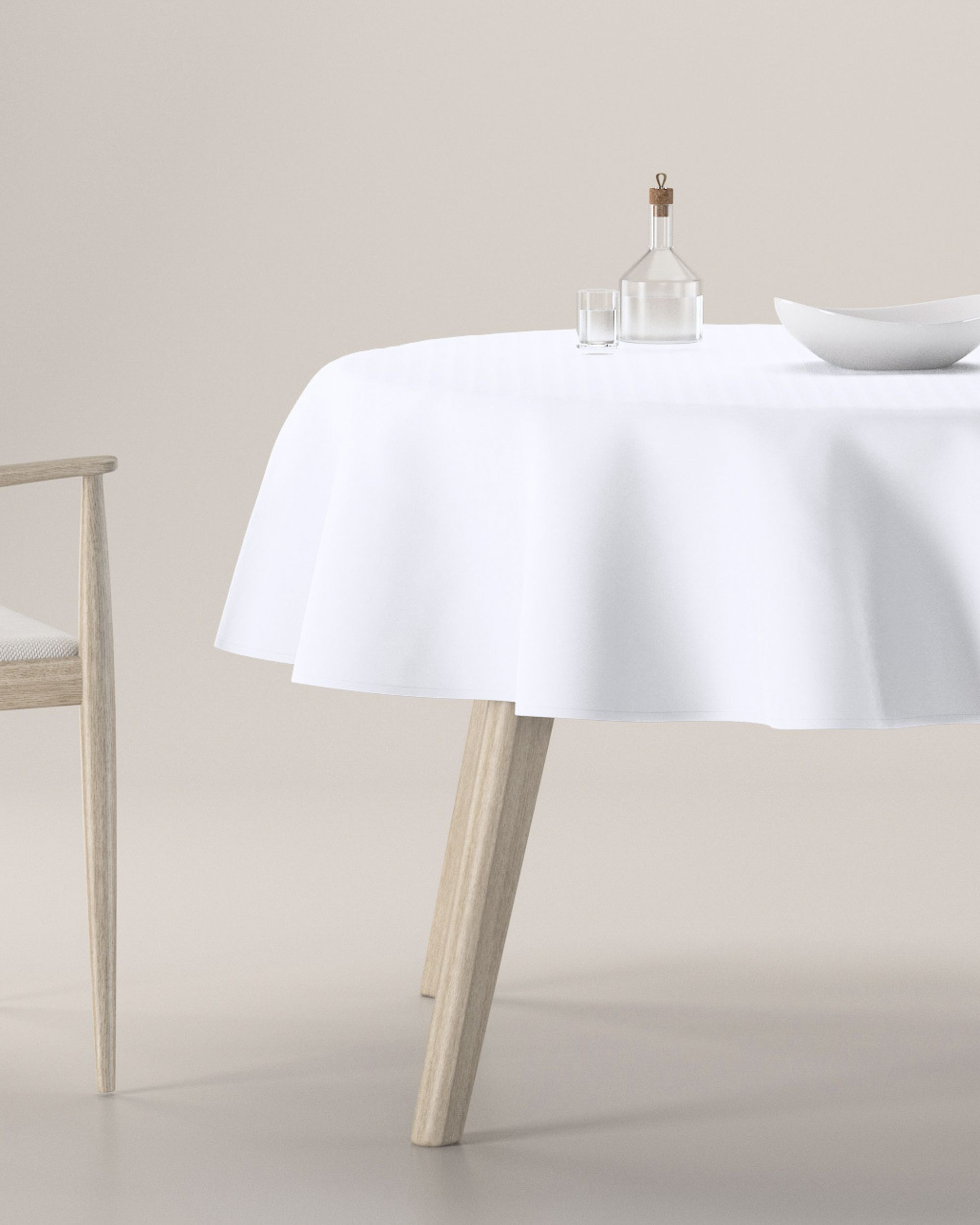 Round tablecloth colour white