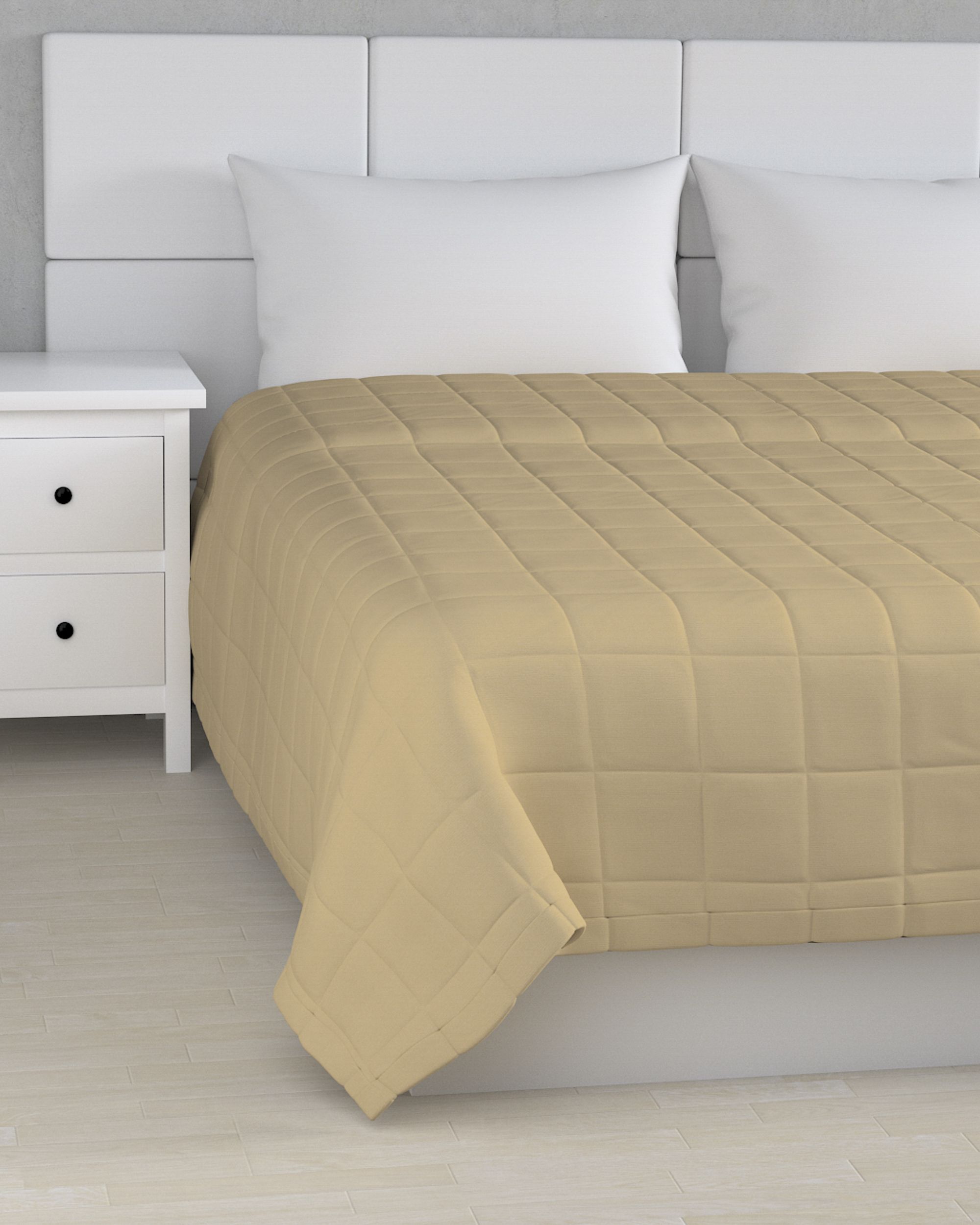 Check quilted throw colour beige