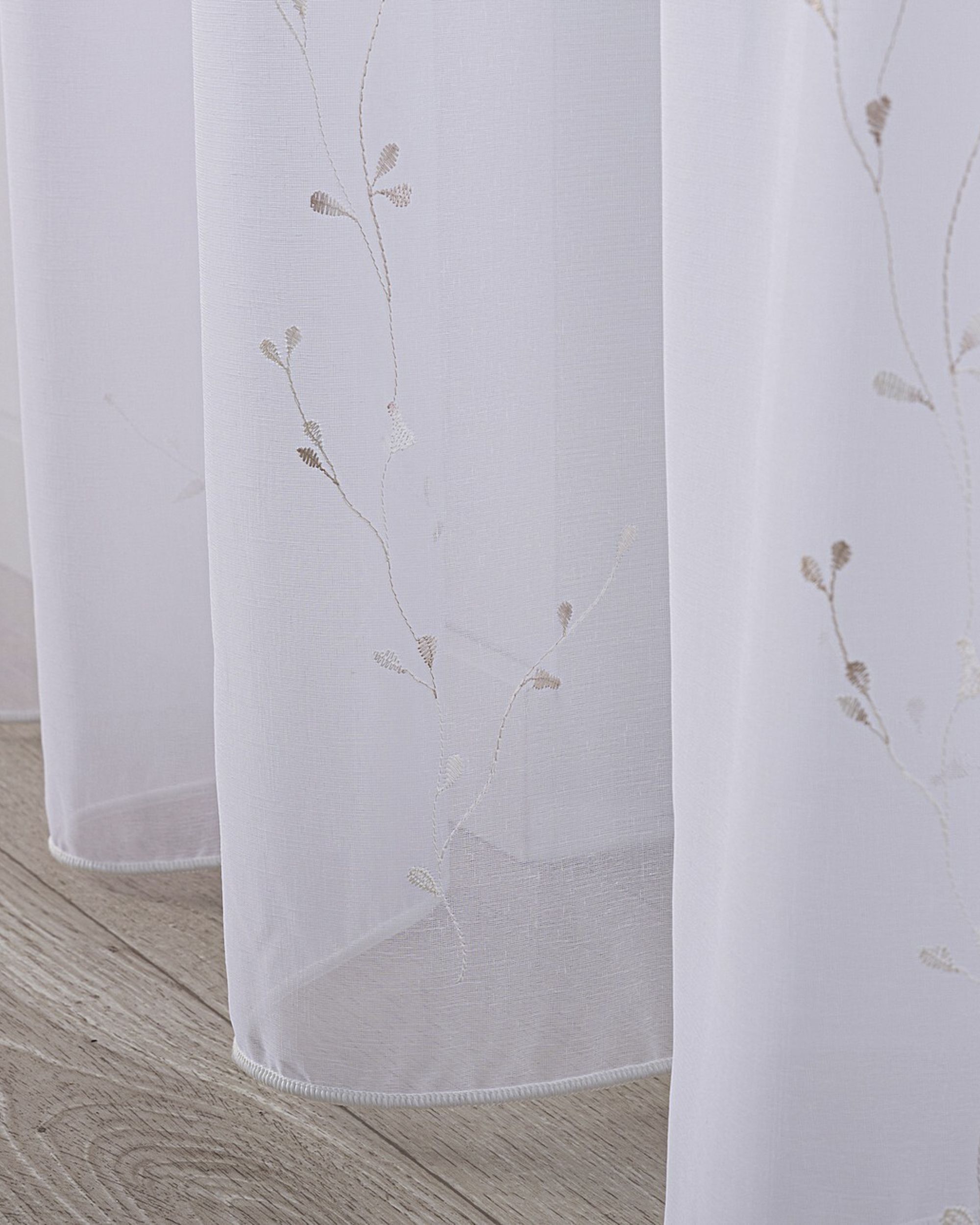 Pencil pleat voile/net curtain colour white fabric semi-sheer, structured, patterned (hover)