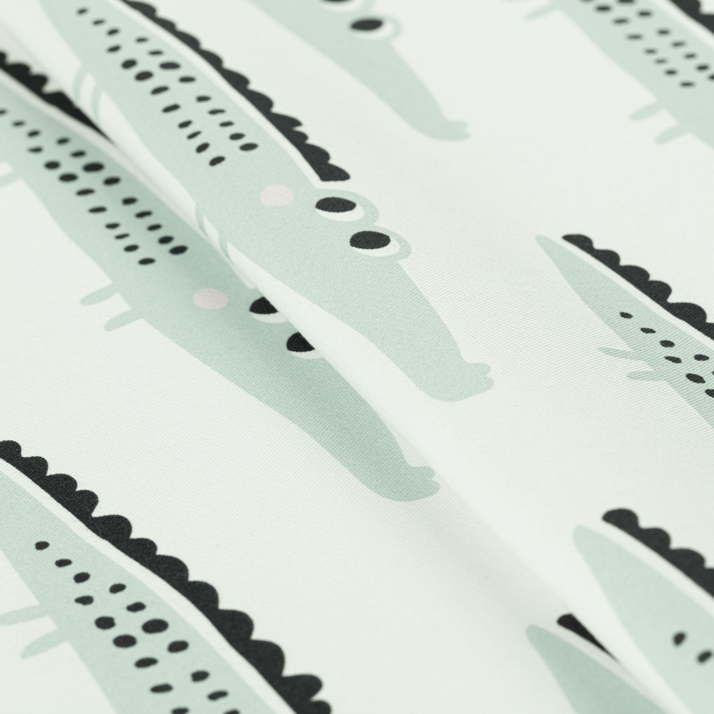 Magic Collection 500-11 green crocodiles on a white background