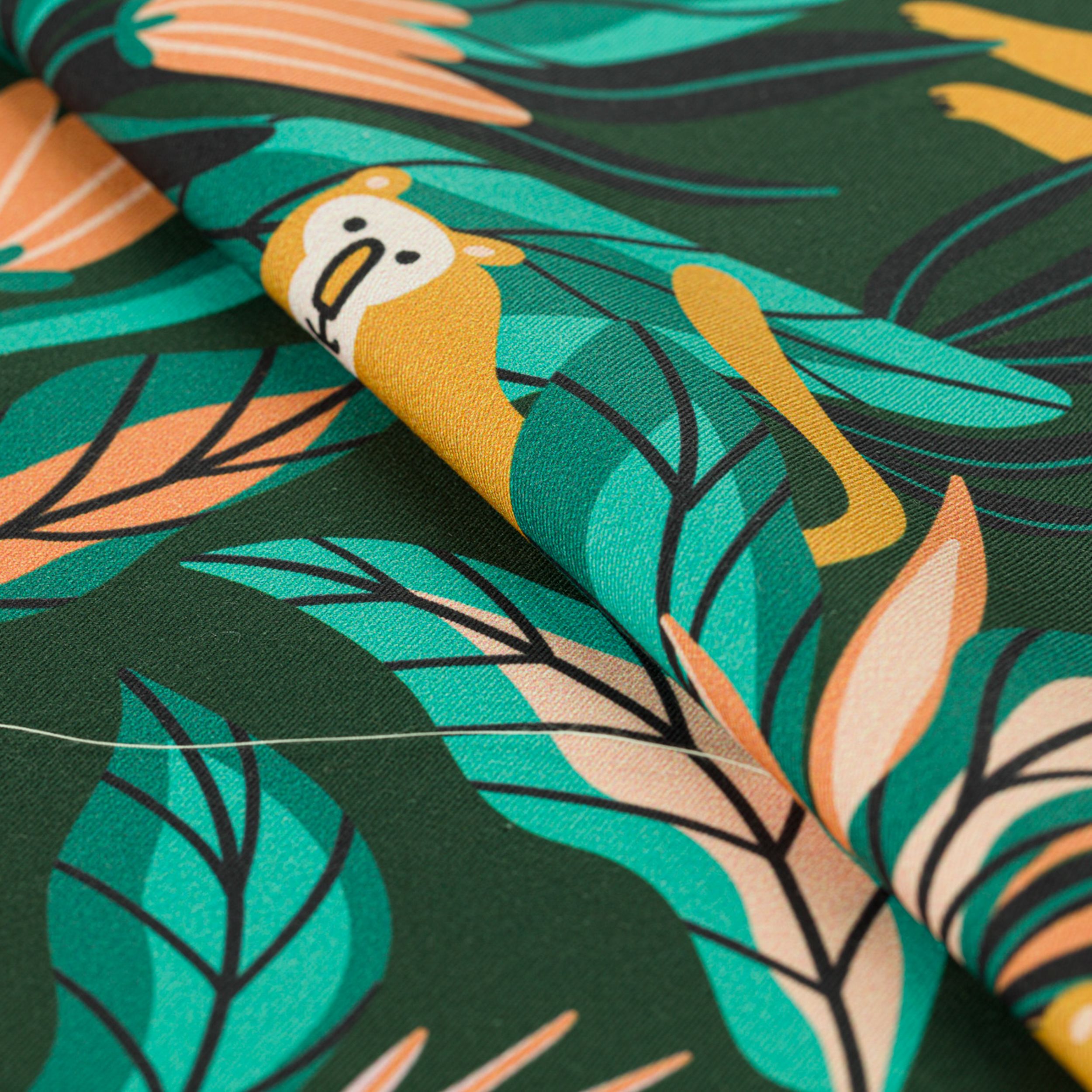 Magic Collection 500-42 colourful jungle characters on a green background